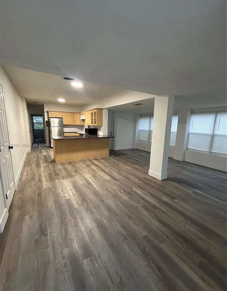 1482 NE 175th St, North Miami Beach FL 33162 #NA - North Miami Beach — Photo 4
