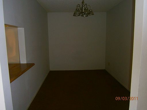 2nd image of 4239 Pershing Pt Pl APT 8