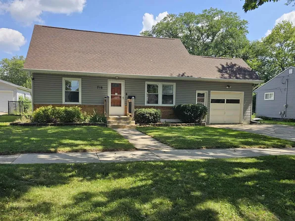 716 N Arch St, Janesville, WI 53548