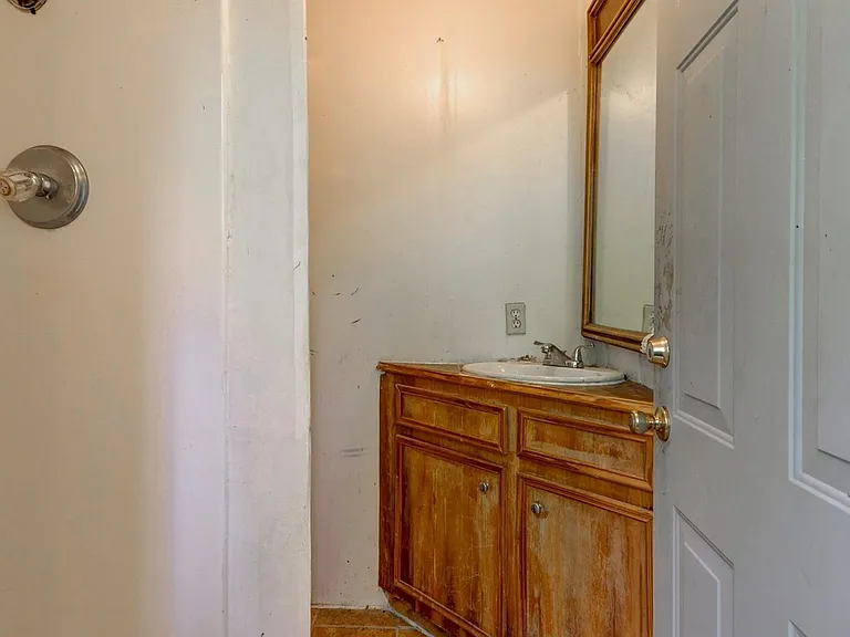 3rd bathroom
