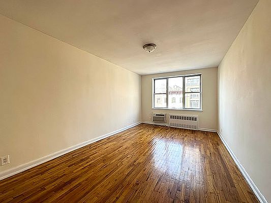 1st image of 204 W 14th St APT 6D
