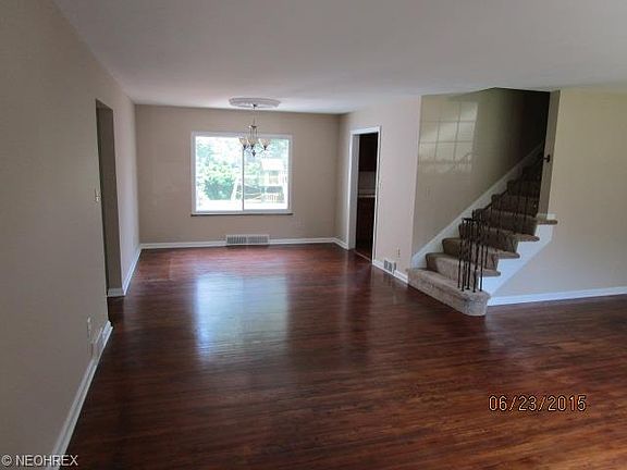 3rd image of 19112 Coffinberry Blvd