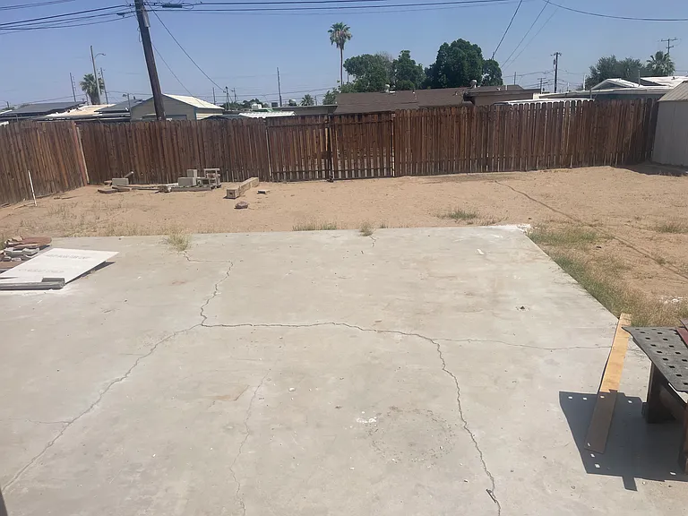 2082 E 25th Pl — Photo 6