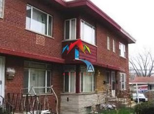 9525 Gross Point Rd #E, Skokie, IL 60076