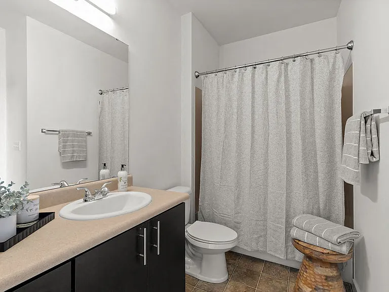 Tustin Apartment Homes — Photo 12