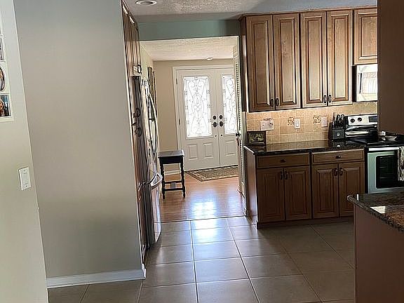 3rd image of 4507 Carrollwood Village Dr