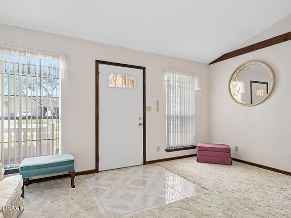 4th image of 11 Stratford Pl