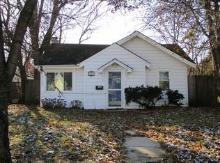 207 E Washington St, Round Lake Park, IL
