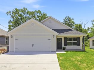 413 Wolfe Dr, Duenweg, MO 64841