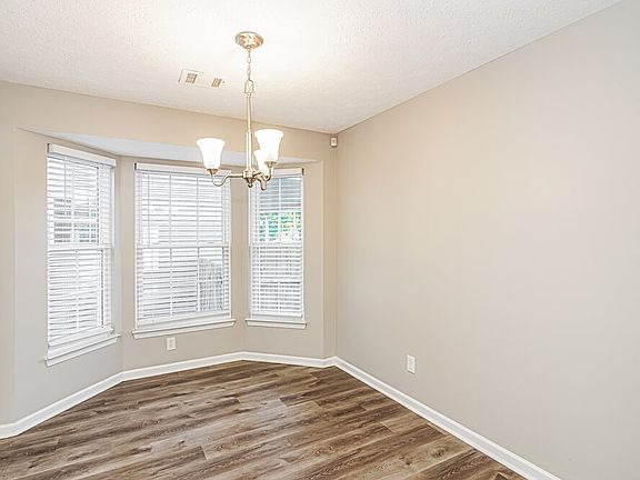 5th image of 1236 Bending Creek Dr
