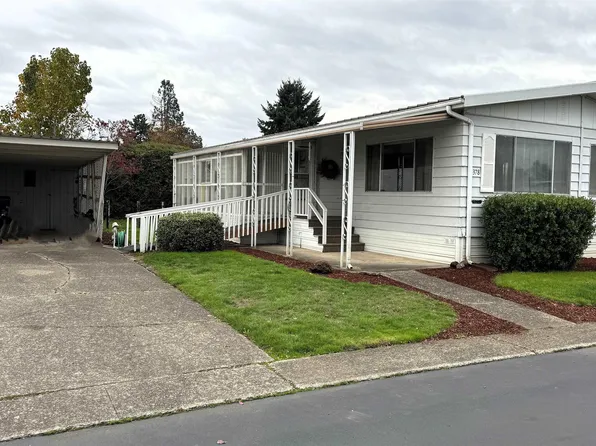 4378 Essex St SE, Salem, OR 97317