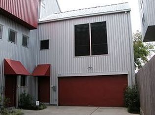 2715 Chenevert St, Houston, TX 77004