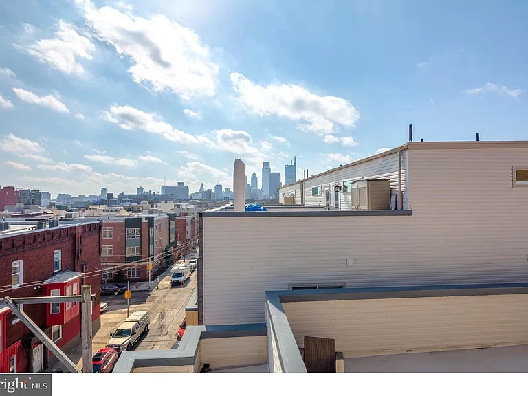 910 N 16th St #C — Photo 13