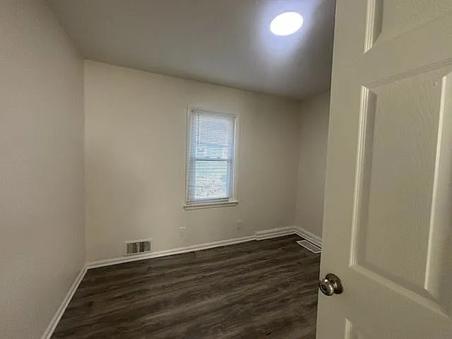 5716 Park Ave — Photo 9