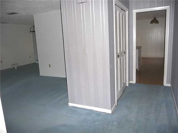 3rd image of 6312 Christina Pkwy