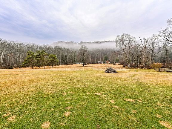 5th image of 931 Darlington Rd