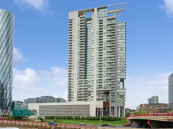 737 W Washington Blvd APT 2310, Chicago, IL 60661