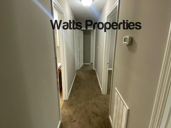 2nd image of 403 8th Ave NW