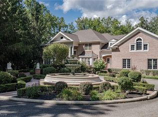 2140 County Line Rd, Gates Mills, OH 44040