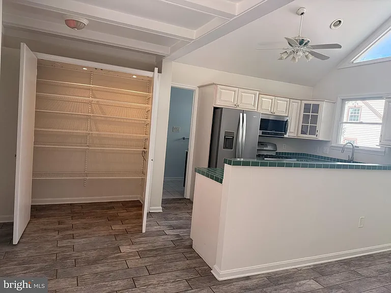 6927 Chestnut Ave — Photo 5