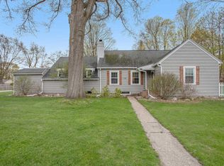 1109 Grand Pre Ave, Kalamazoo, MI 49006