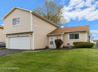 100 Oriole Rd, Matteson, IL 60443