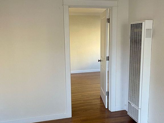 5th image of 372 Camille Ct APT 1