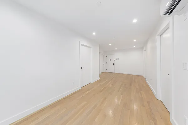 Rented by Friedman Mayer, LREB | media 25