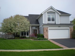 4275 Greenfield Ln, Lake In The Hills, IL 60156