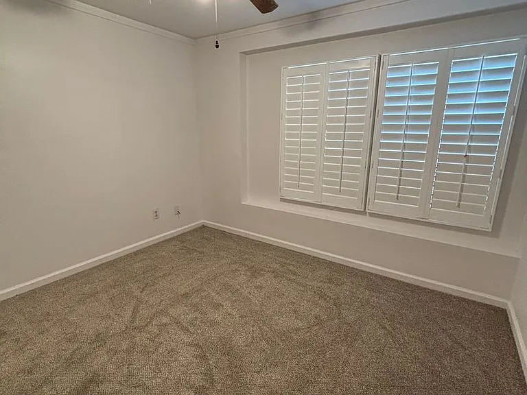 4122 Aragon Dr — Photo 11