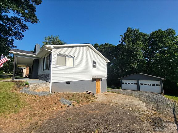 3rd image of 454 Swanson Dr SW