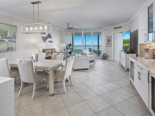 23850 Via Italia CIR #2004, ESTERO, FL 34134