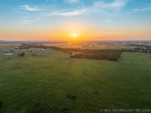 3 N 427th Rd, Pryor, OK 74361