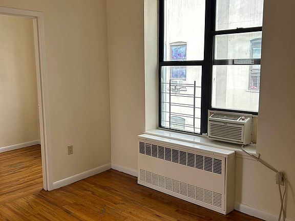2nd image of 451 E 116th St APT 25