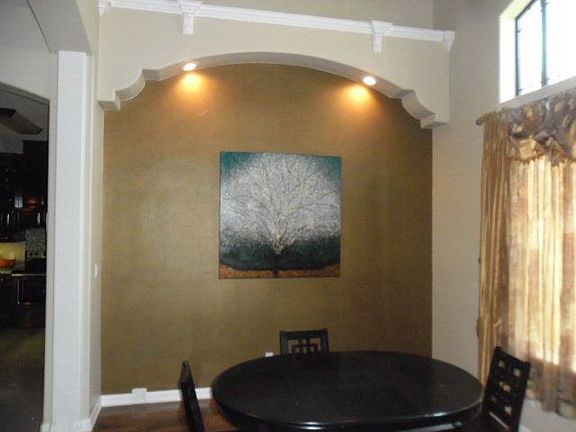 3rd image of 2701 Fairmont Ave
