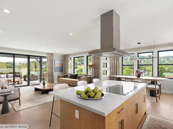 15 Erin Dr, San Rafael, CA 94903