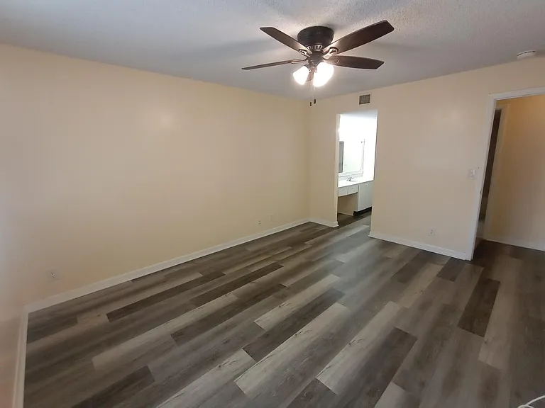 9901 Westview Dr #334 — Photo 10