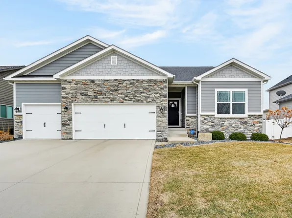 16886 Airline Dr, Clive, IA 50325