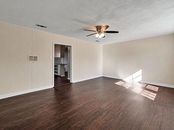 3rd image of 3007 Morrow Ave