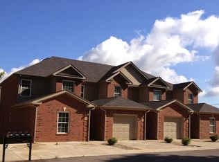 Pin Oak Villas, Radcliff, KY 40160