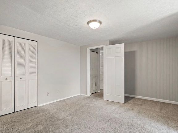 4th image of 819 Lancelot Ct