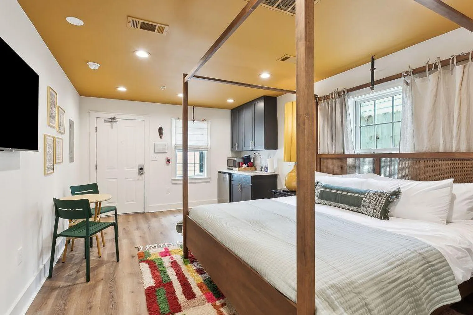 Studio, 1.0 bath, 430 sqft, $3,219 — Photo 3