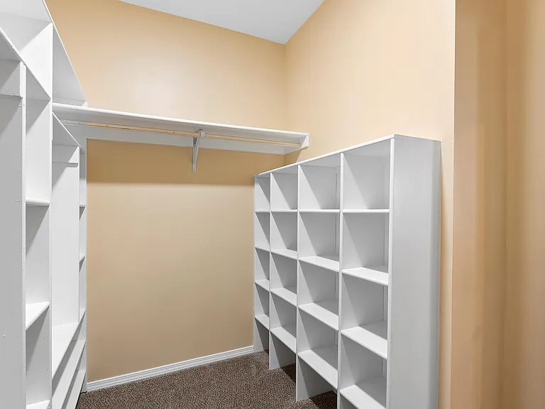 9516 Silica Ave NW — Photo 34