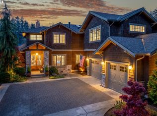 13636 Goodall Rd, Lake Oswego, OR 97034