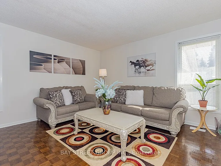 36 Lilac Ave — Photo 3