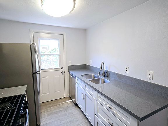 5th image of 7932 Stark Dr APT 2