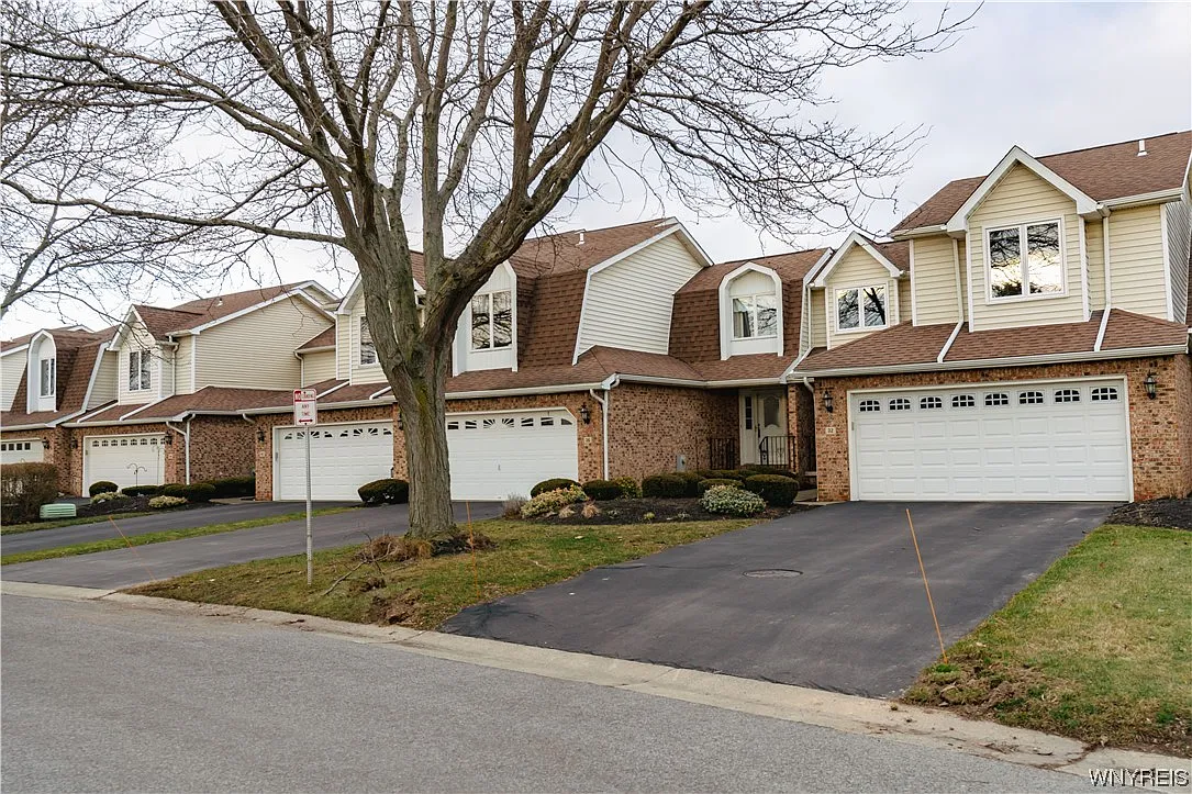 36 Niagara Shore Dr photo 1