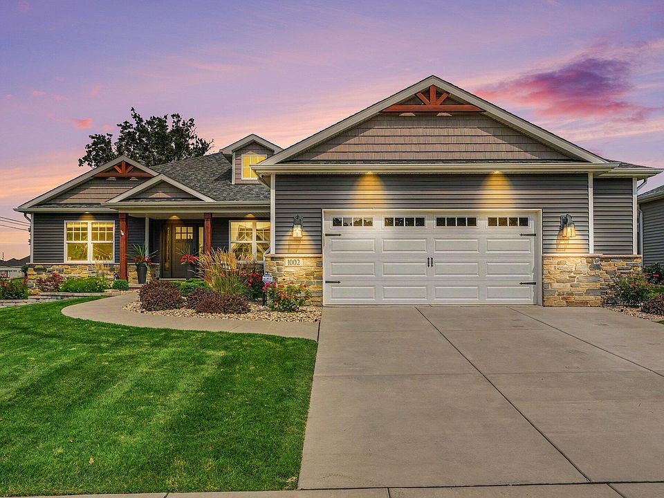 1st image of 1002 Oak Grove Ct