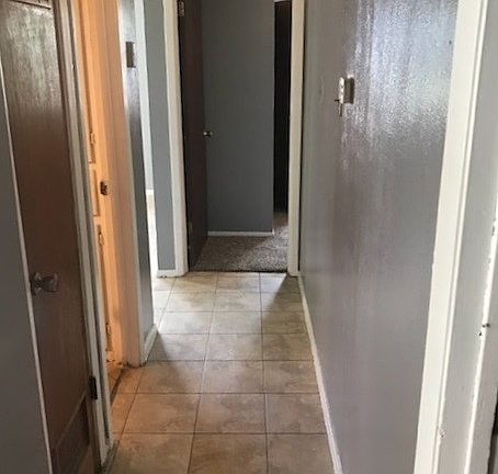 4th image of 200 Maryland St