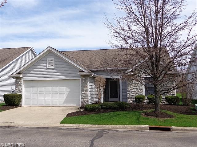 1st image of 146 Stonehedge Dr